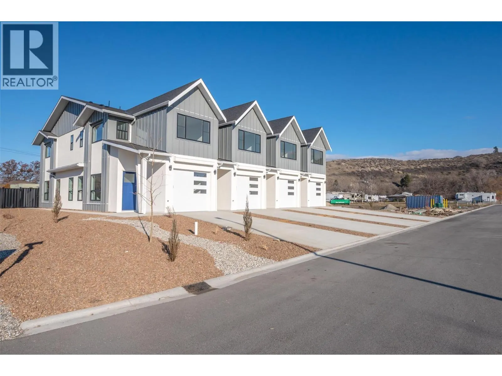 194 Maple Place Unit# 2