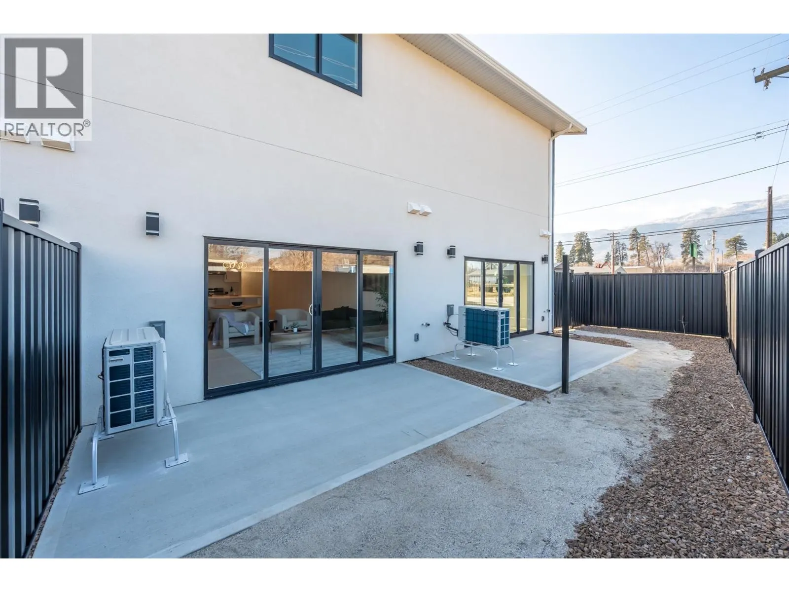 194 Maple Place Unit# 2