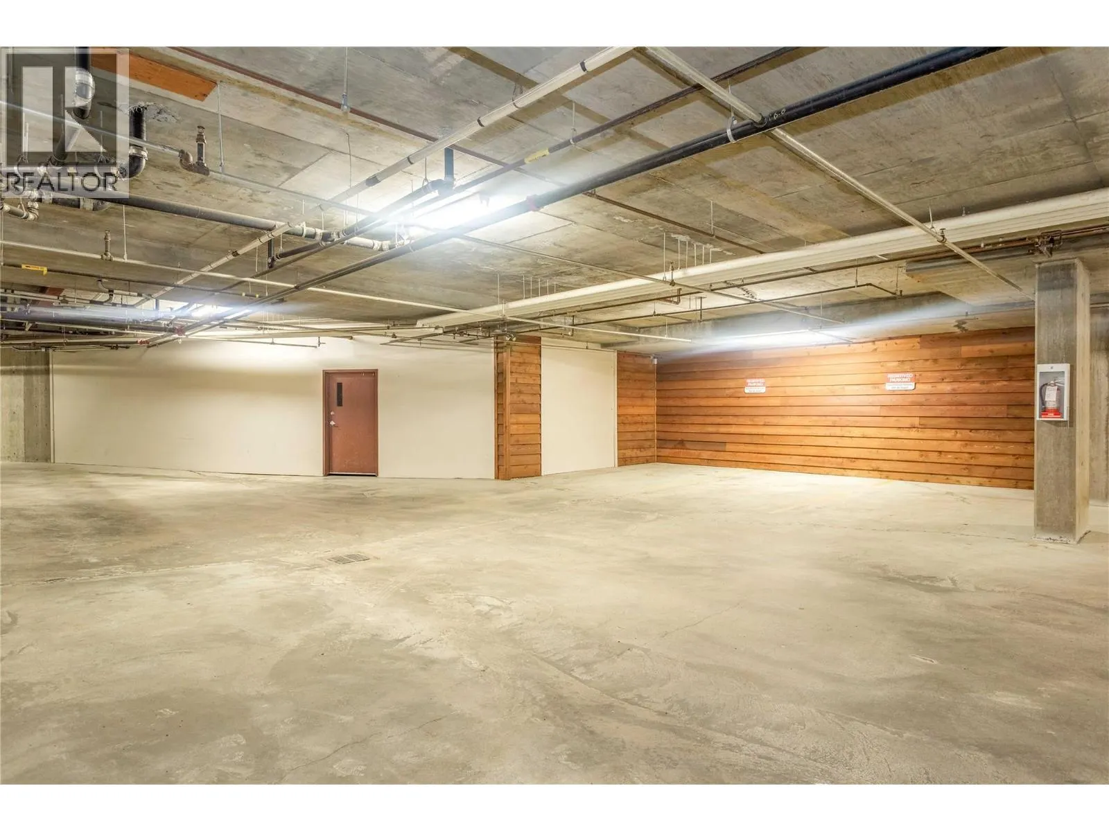 5335 Big White Road Unit# 408