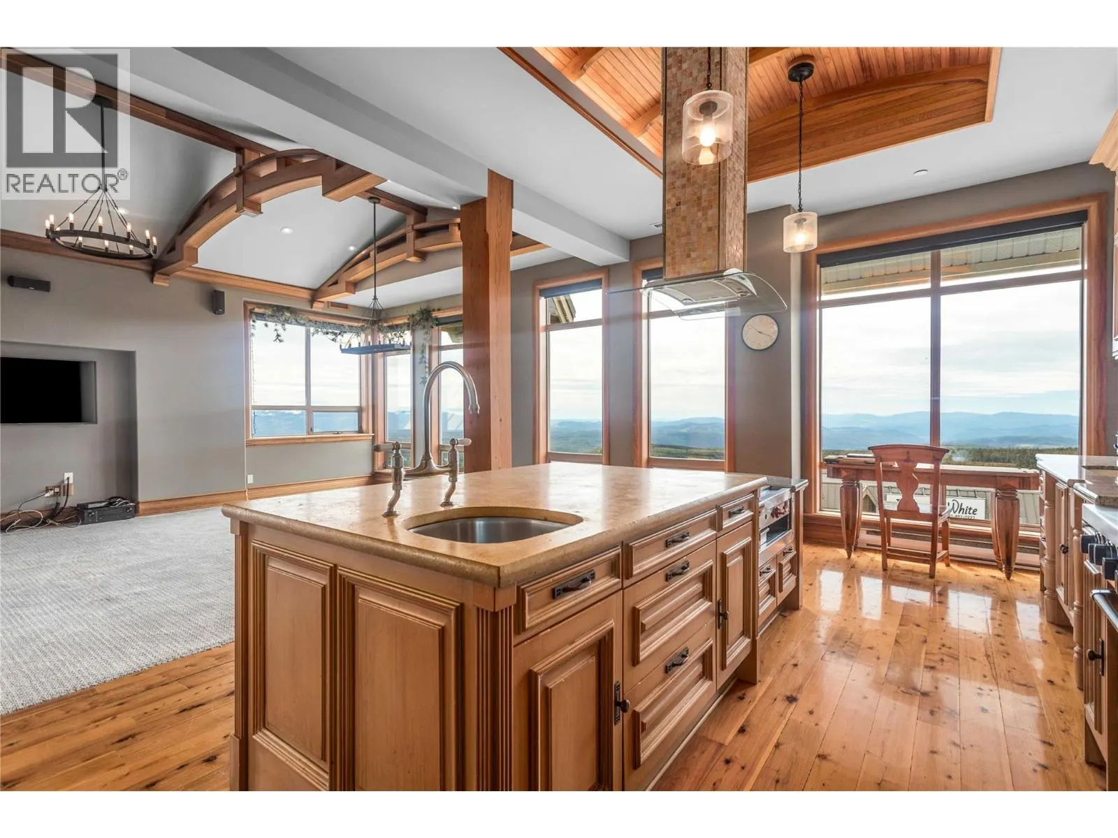 5335 Big White Road Unit# 408