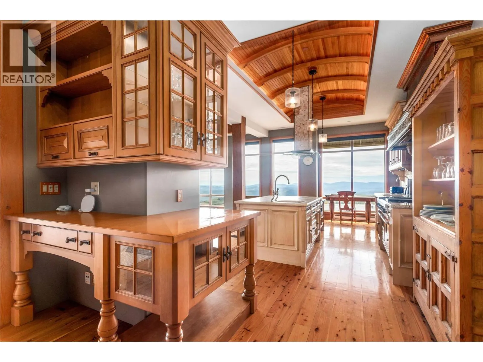 5335 Big White Road Unit# 408