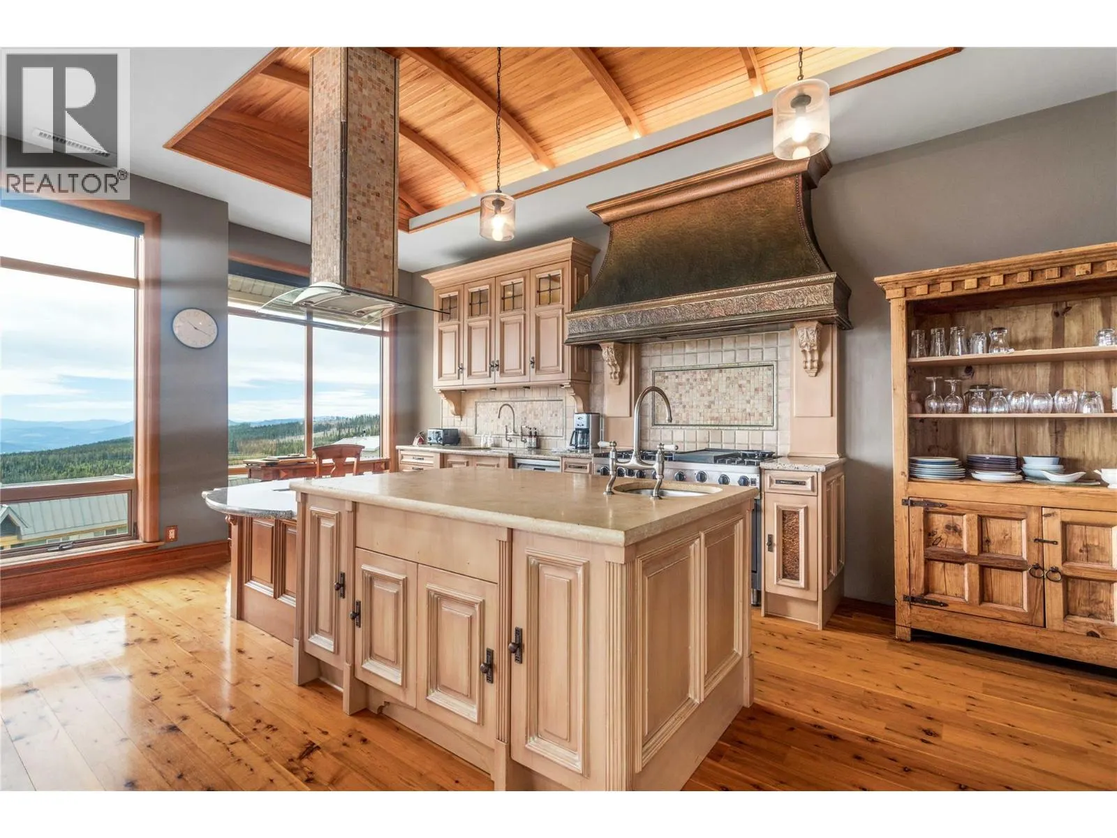 5335 Big White Road Unit# 408
