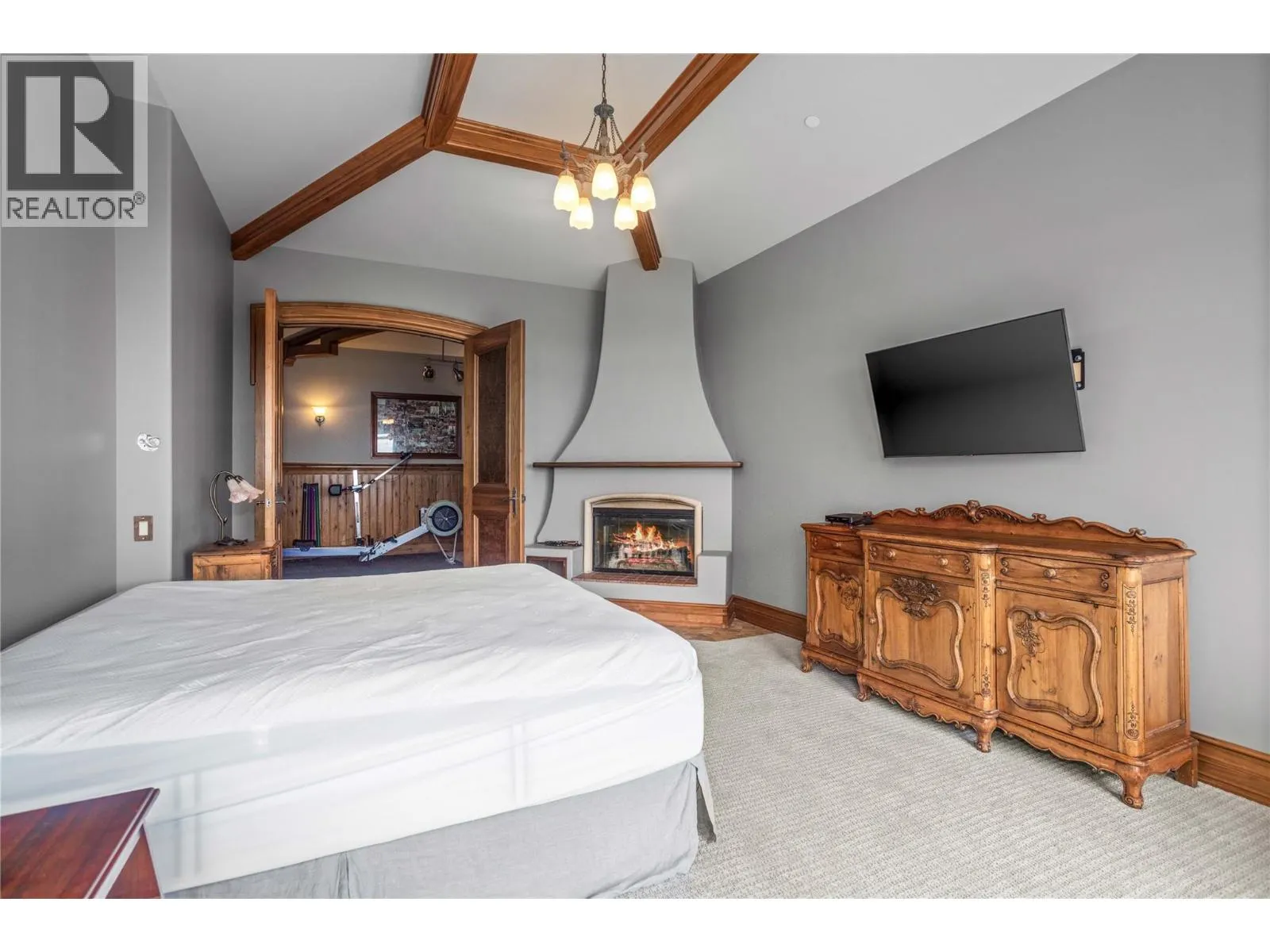 5335 Big White Road Unit# 408