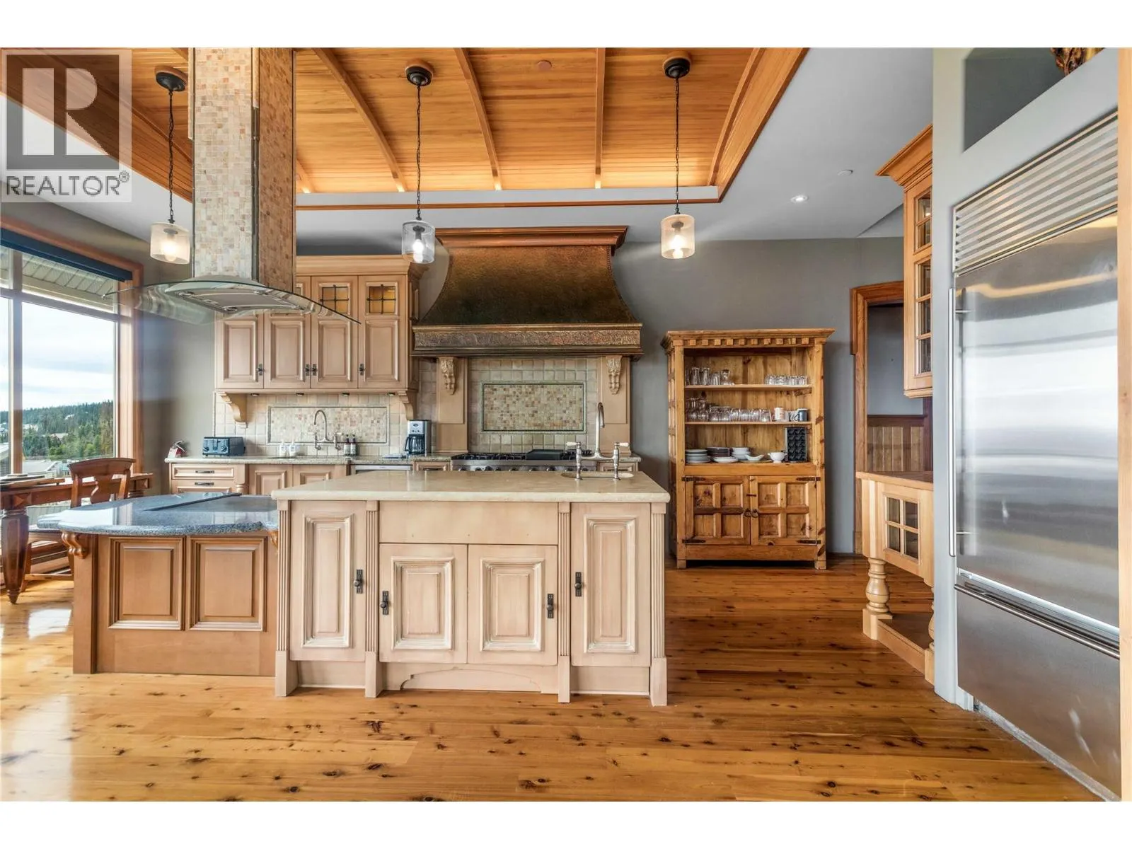 5335 Big White Road Unit# 408
