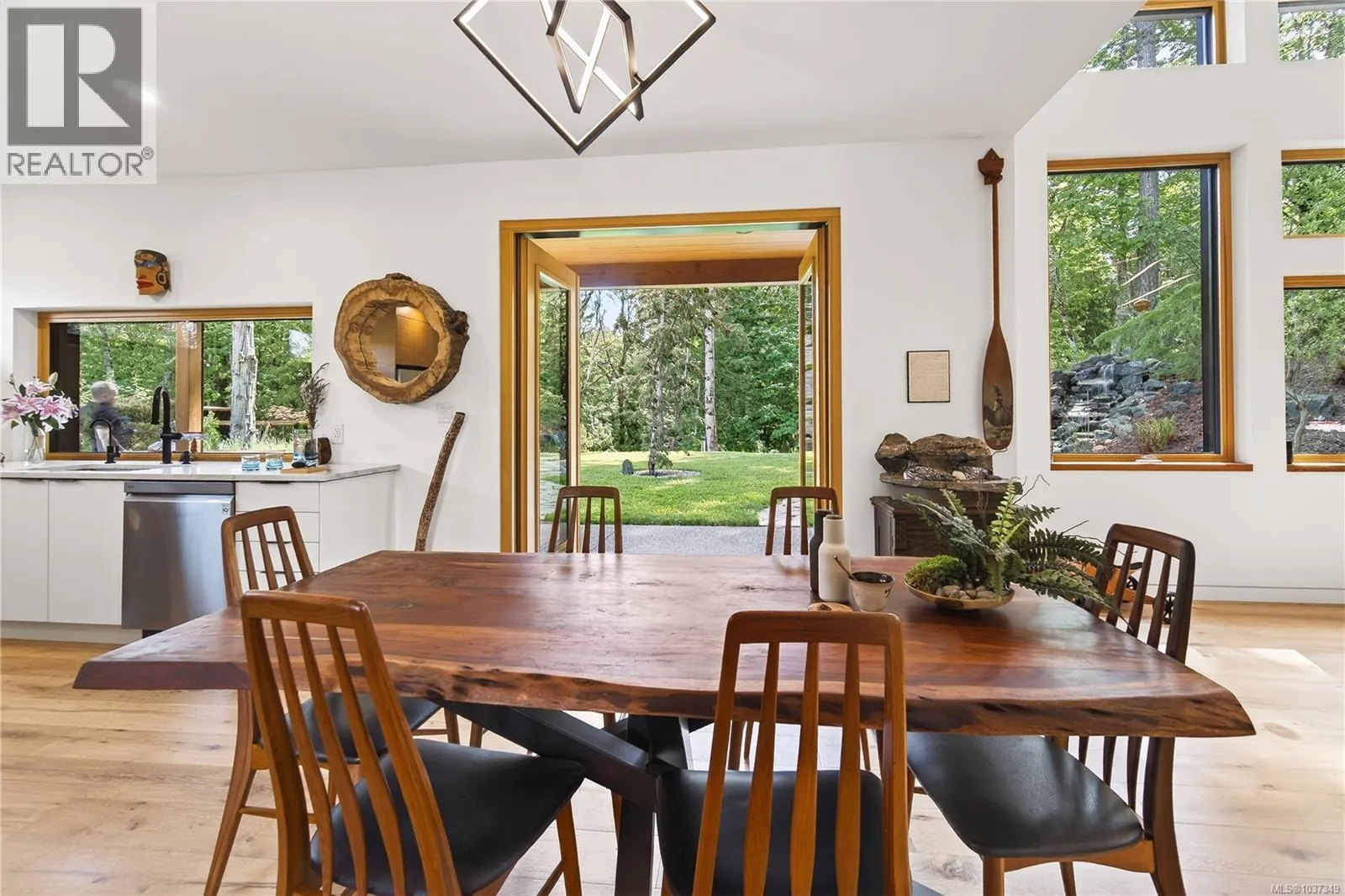 2566 Steve Ellis Rd
