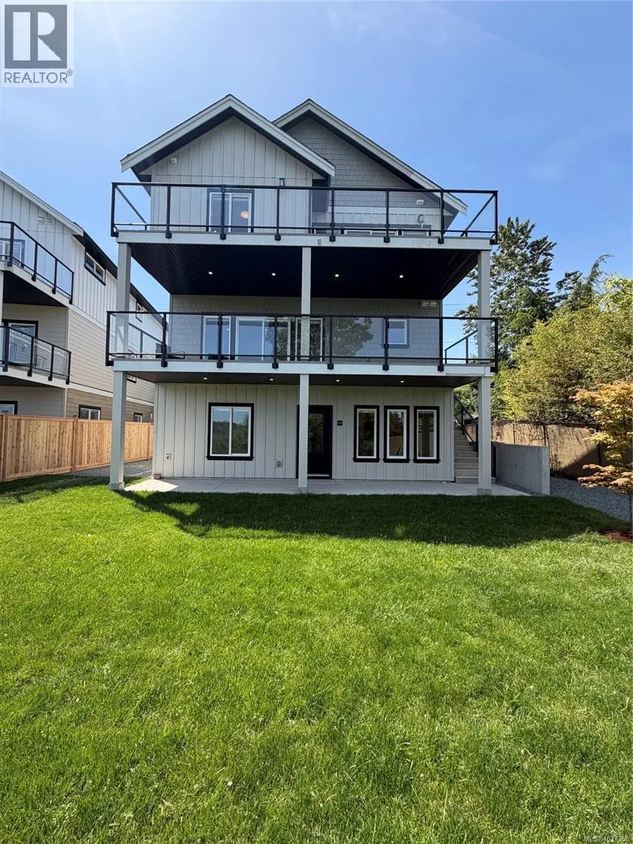 301 7057 Central Saanich Rd