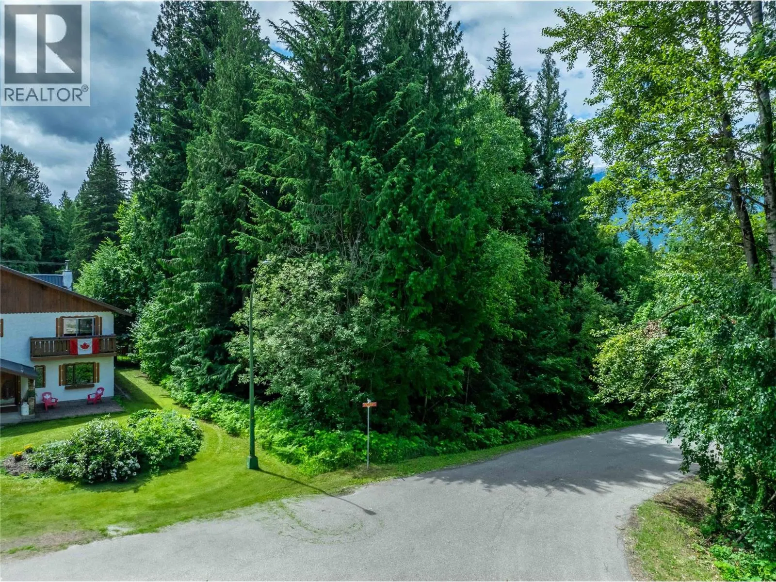 1565 Pratico Road