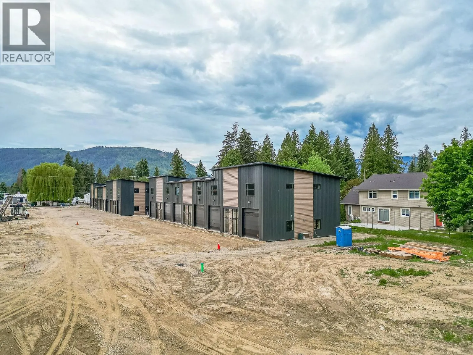 1002 Seed Frontage Road Unit# 10 Lot# PSL 10