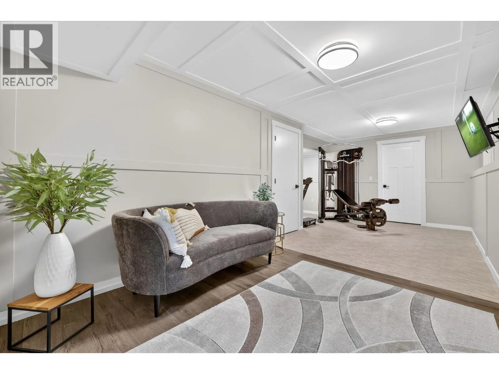 2759 Canyon Crest Drive