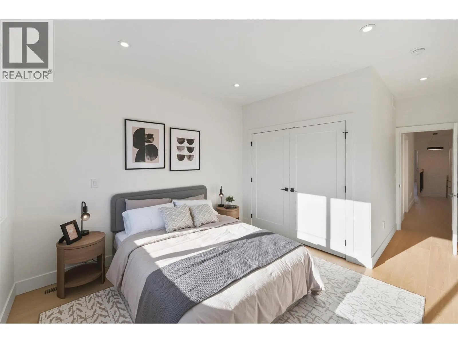 194 Maple Place Unit# 3