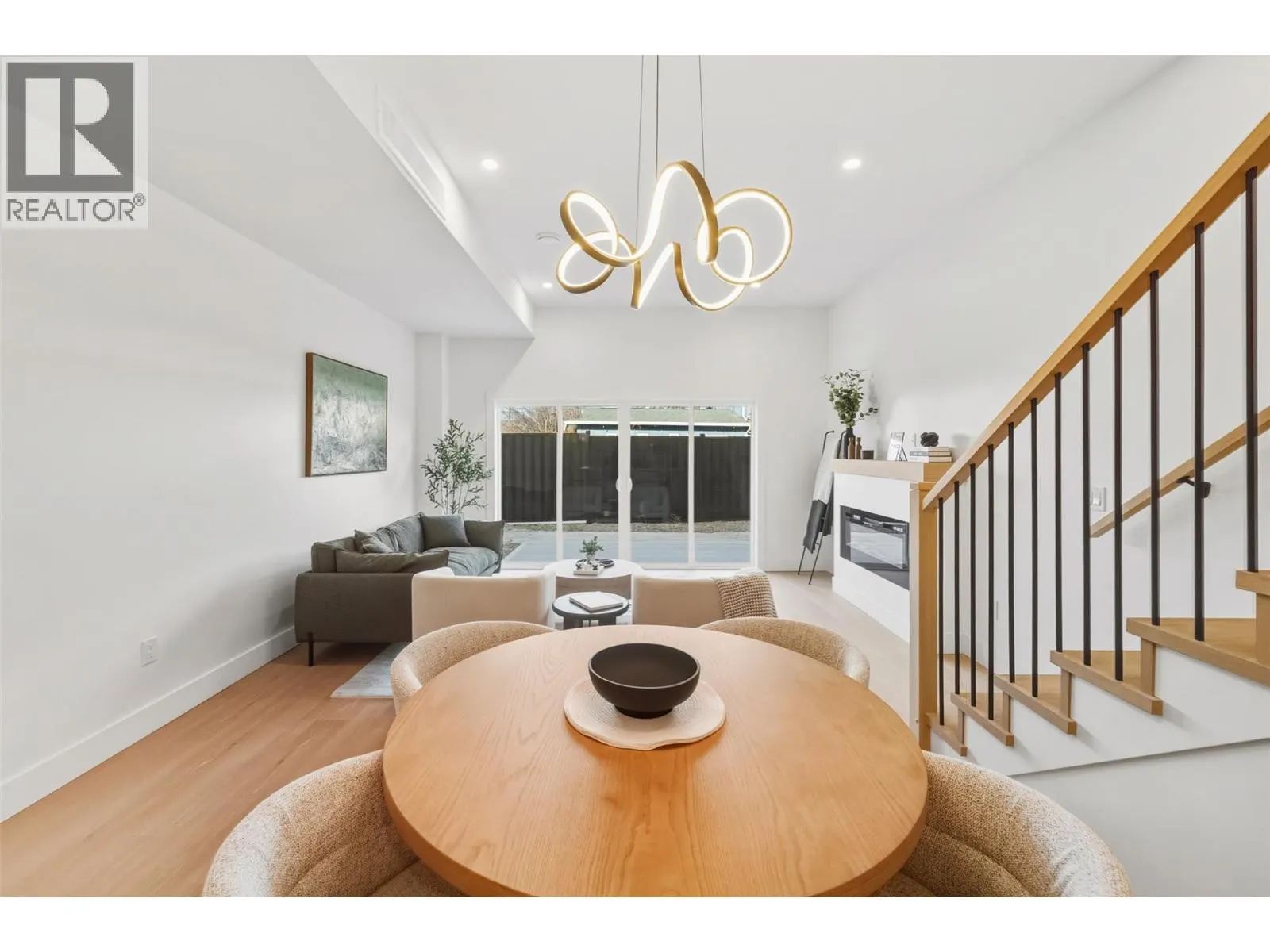 194 Maple Place Unit# 3