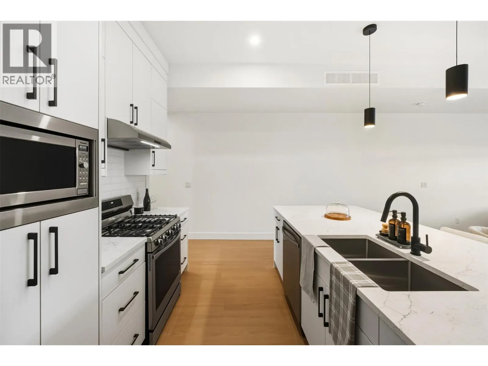194 Maple Place Unit# 3
