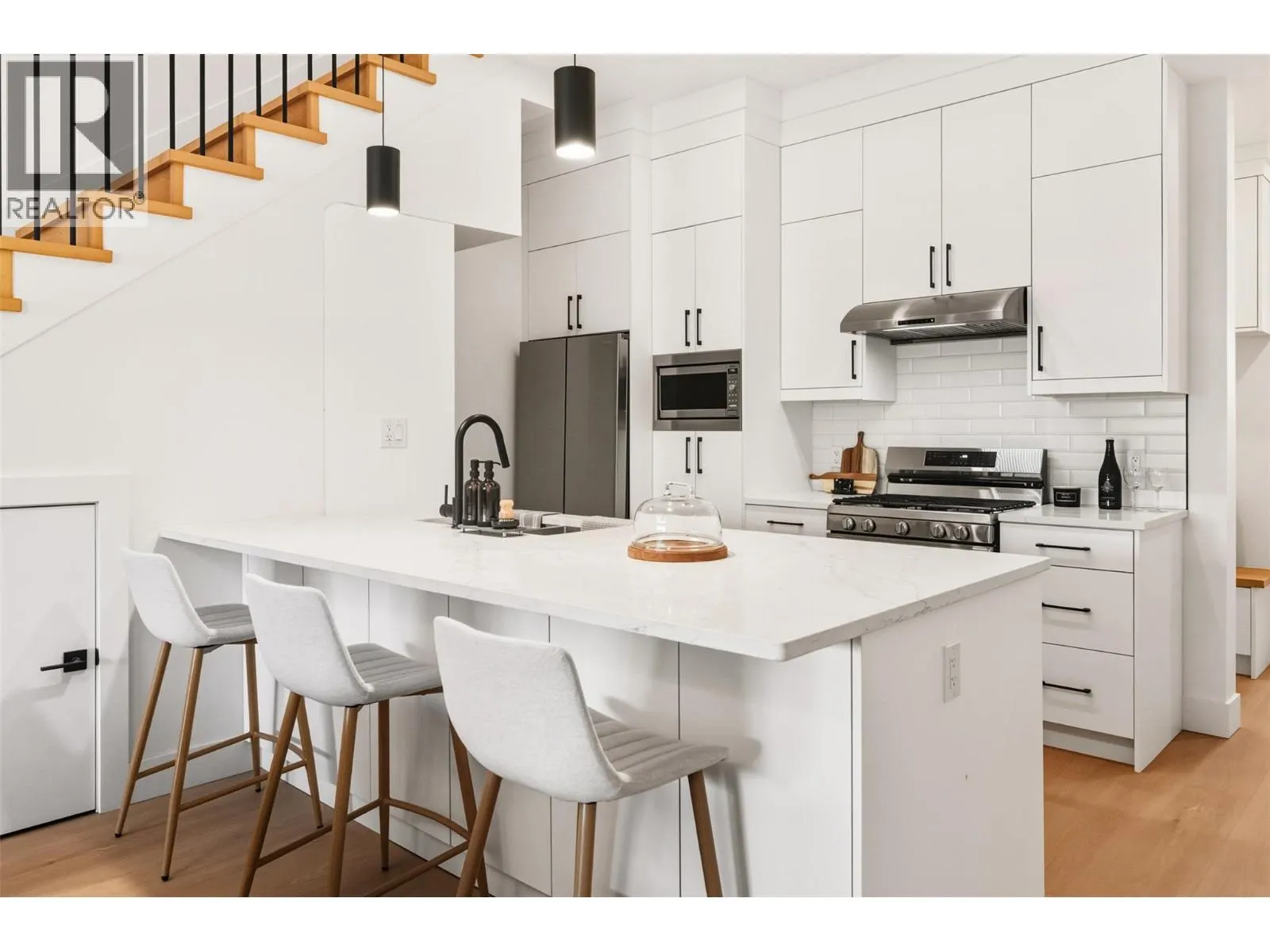 194 Maple Place Unit# 3