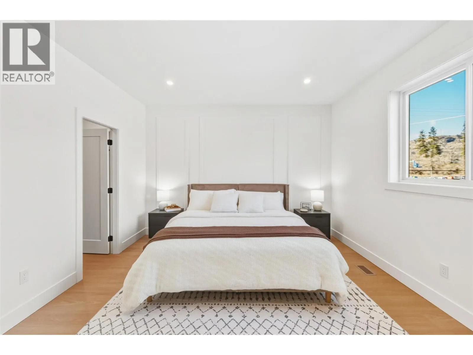 194 Maple Place Unit# 3