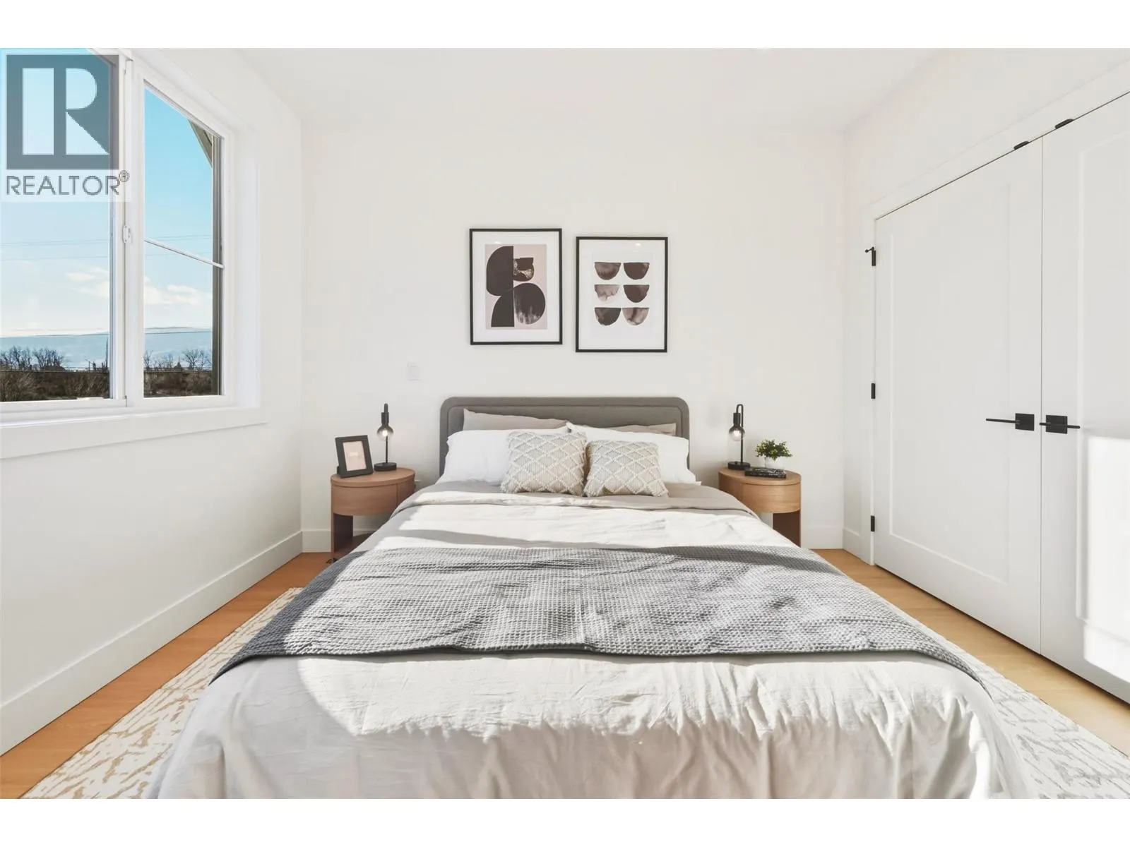 194 Maple Place Unit# 3