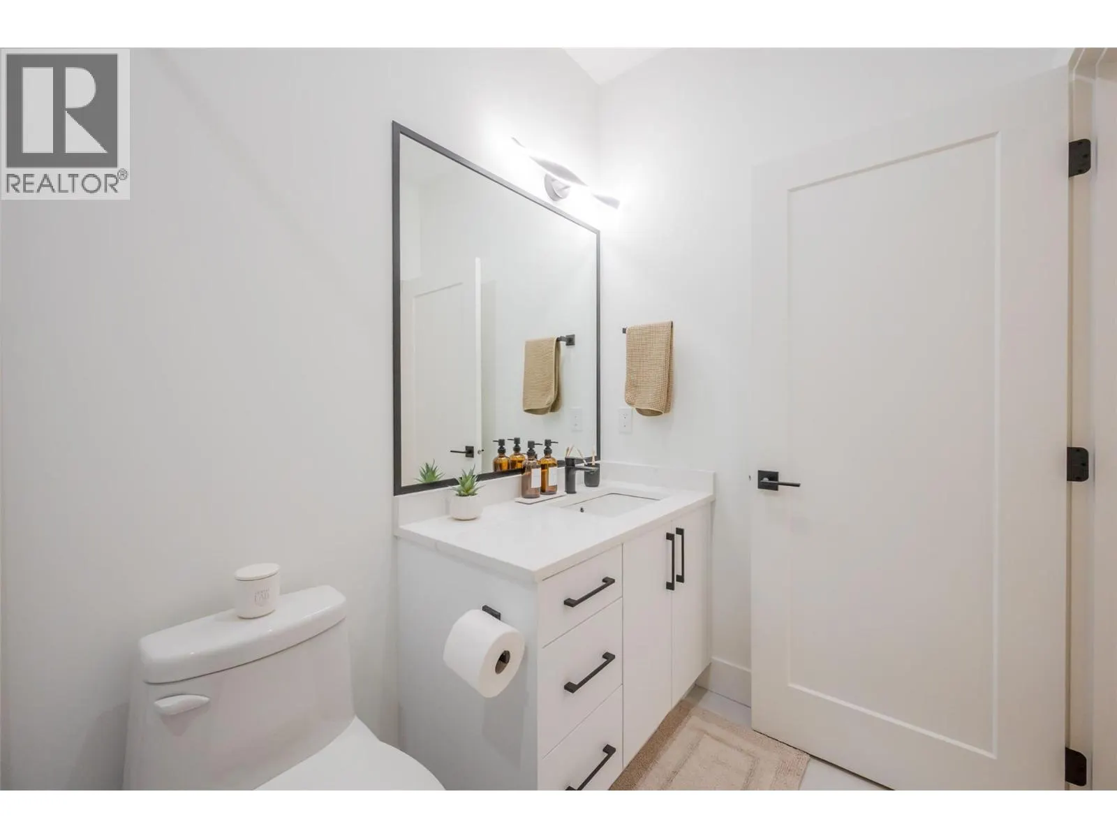 194 Maple Place Unit# 3