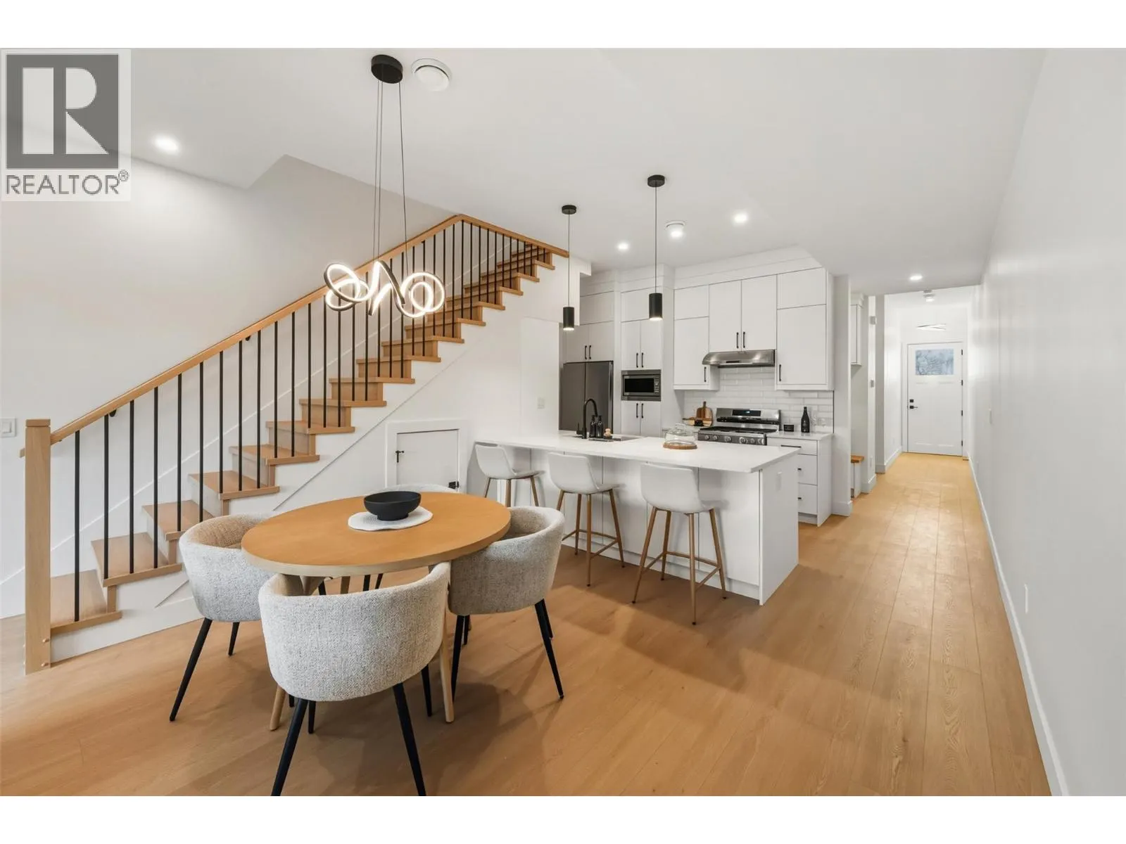 194 Maple Place Unit# 3