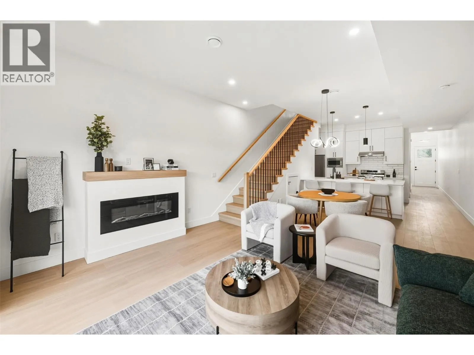 194 Maple Place Unit# 3