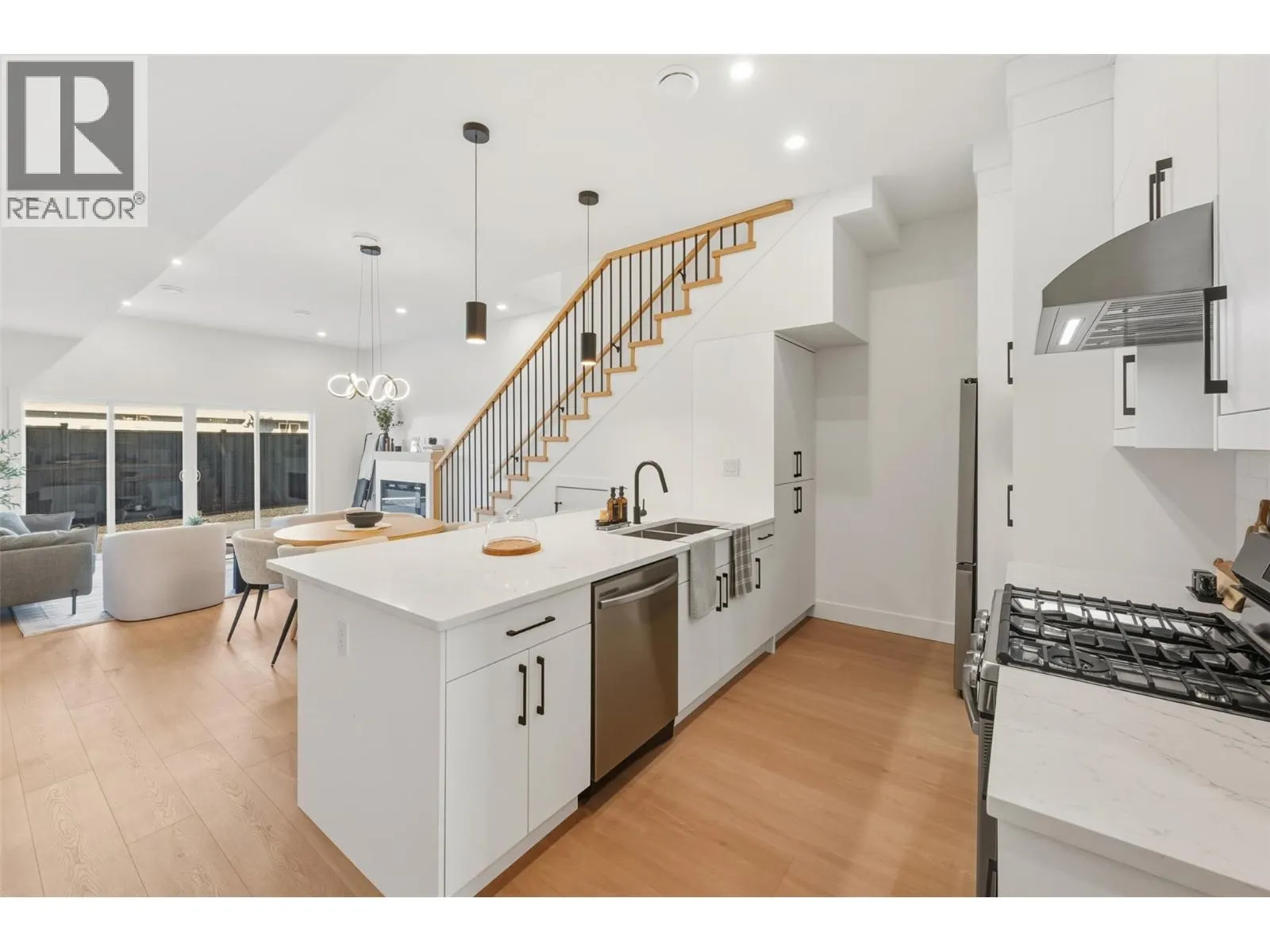 194 Maple Place Unit# 3