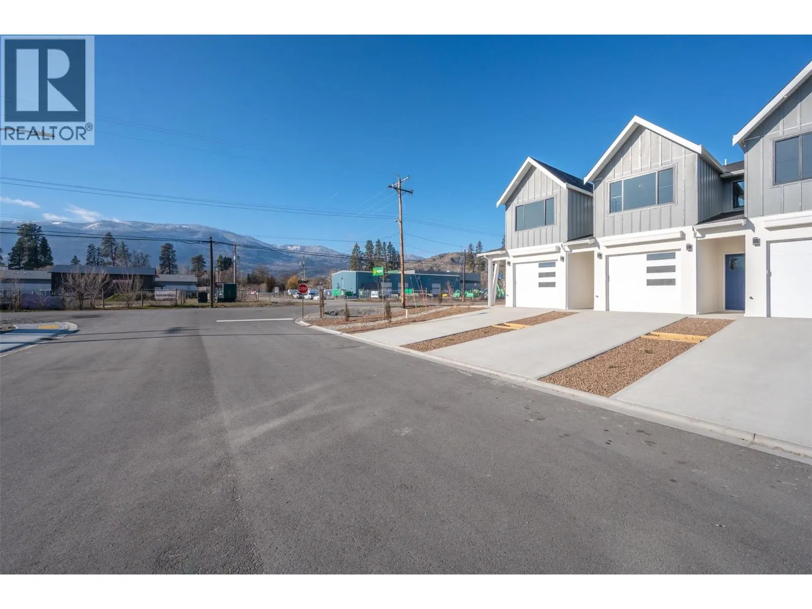 194 Maple Place Unit# 3