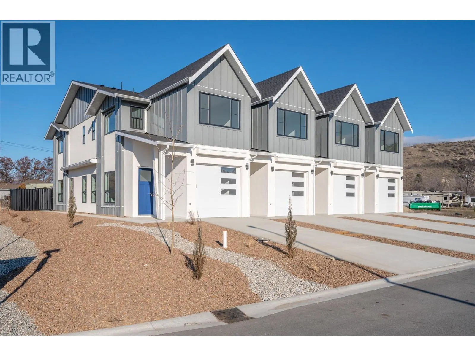 194 Maple Place Unit# 4