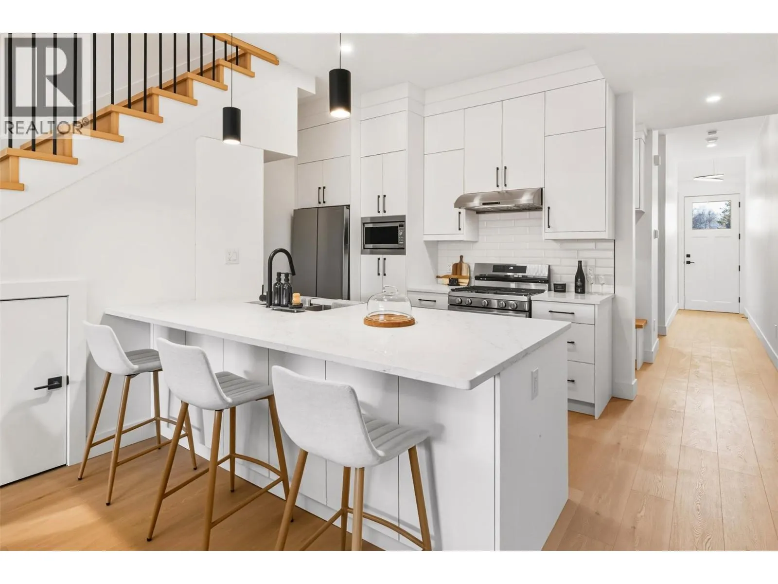 194 Maple Place Unit# 4
