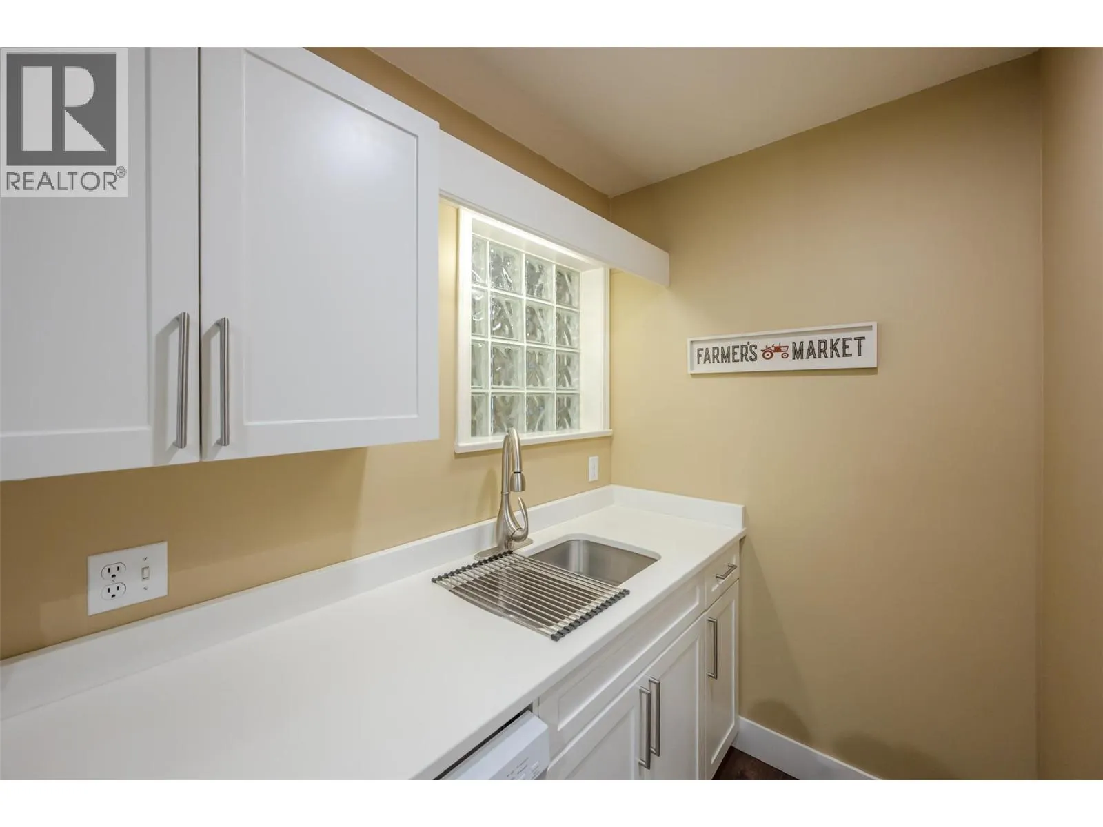 640 Main Street Unit# 309