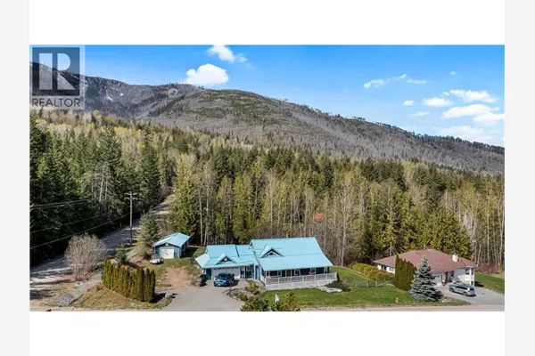 2104 Country Woods Road