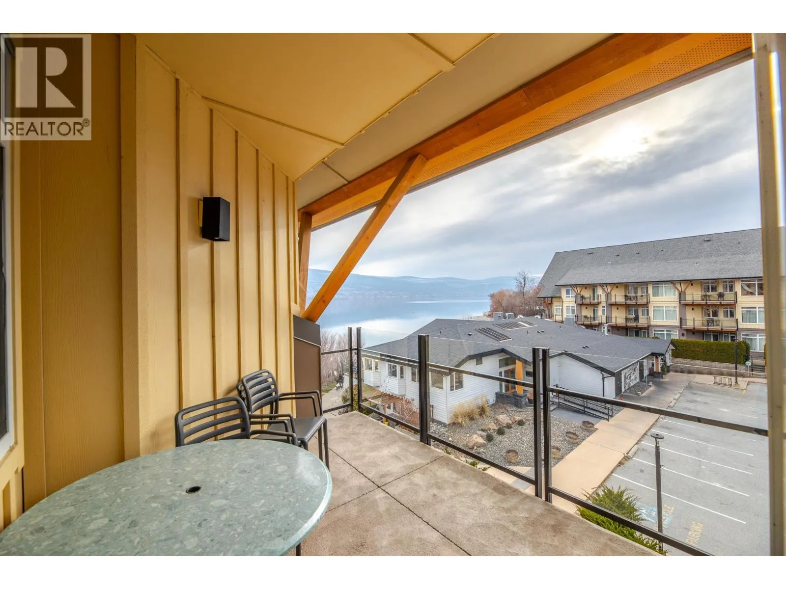 13011 LAKESHORE Drive Unit# 352