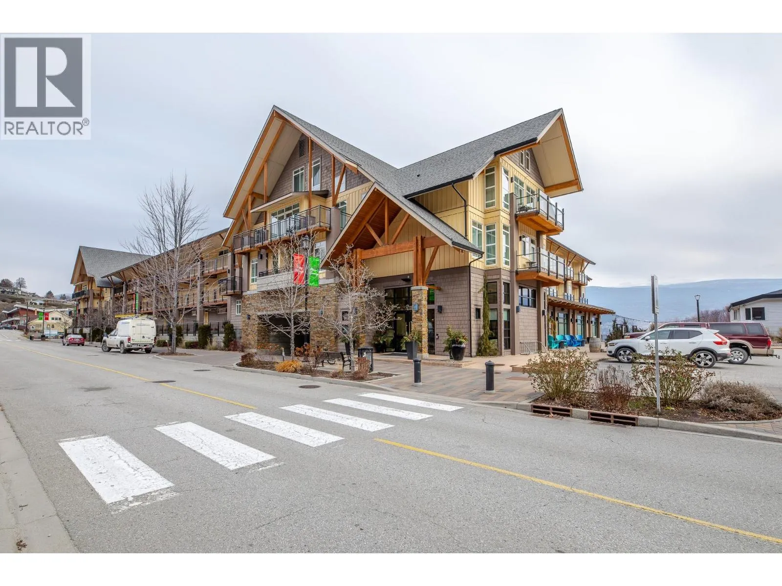 13011 LAKESHORE Drive Unit# 352