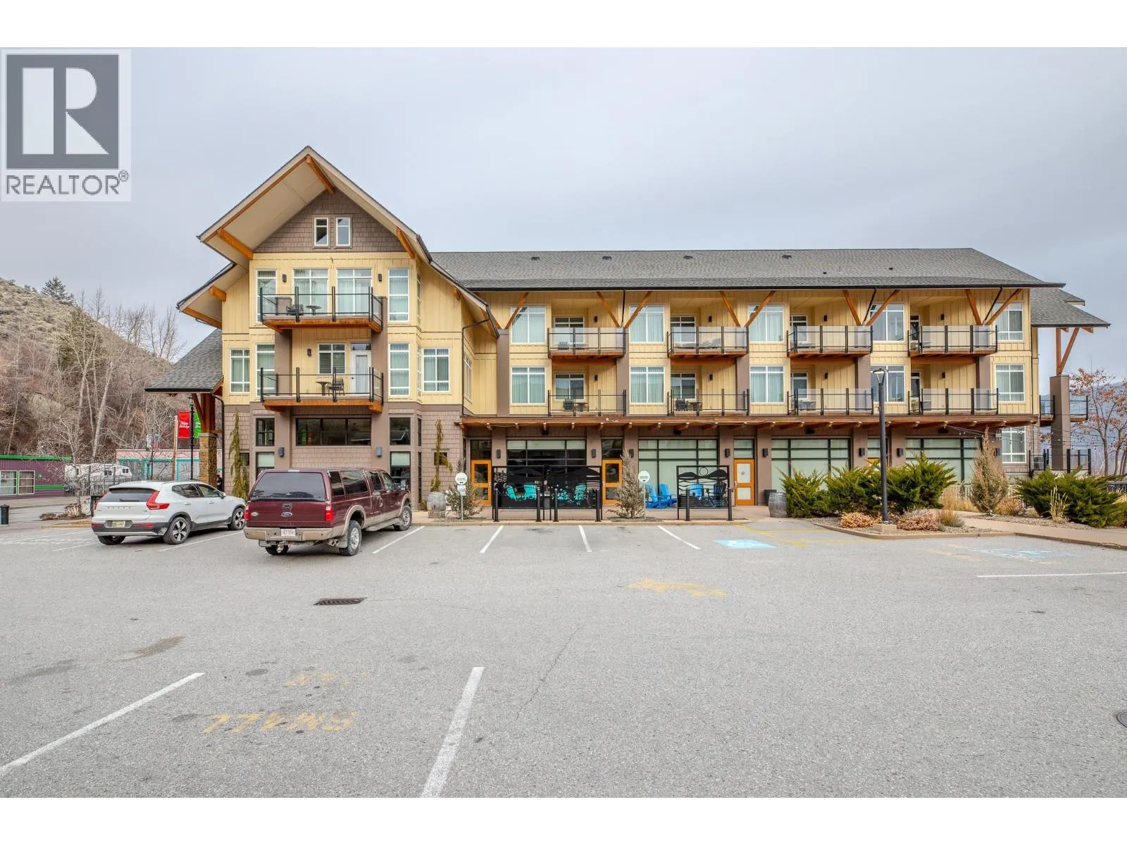13011 LAKESHORE Drive Unit# 352