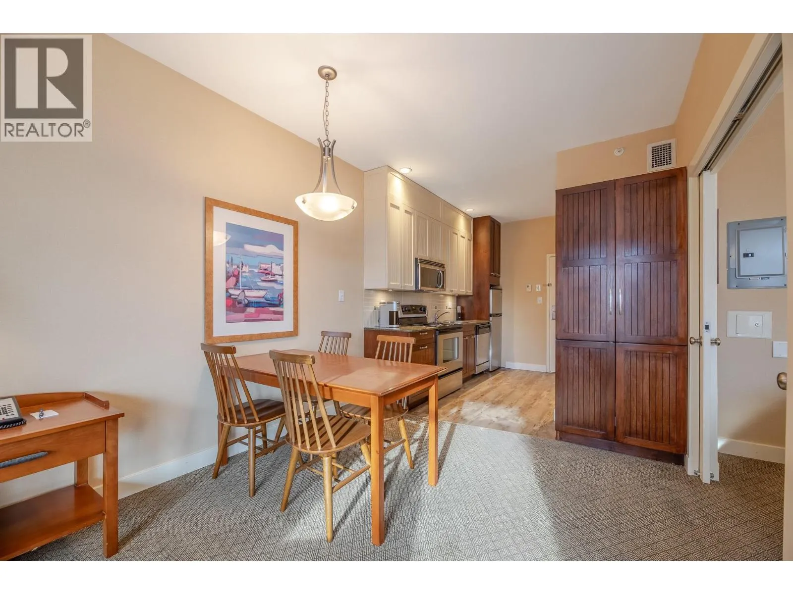 13011 LAKESHORE Drive Unit# 352