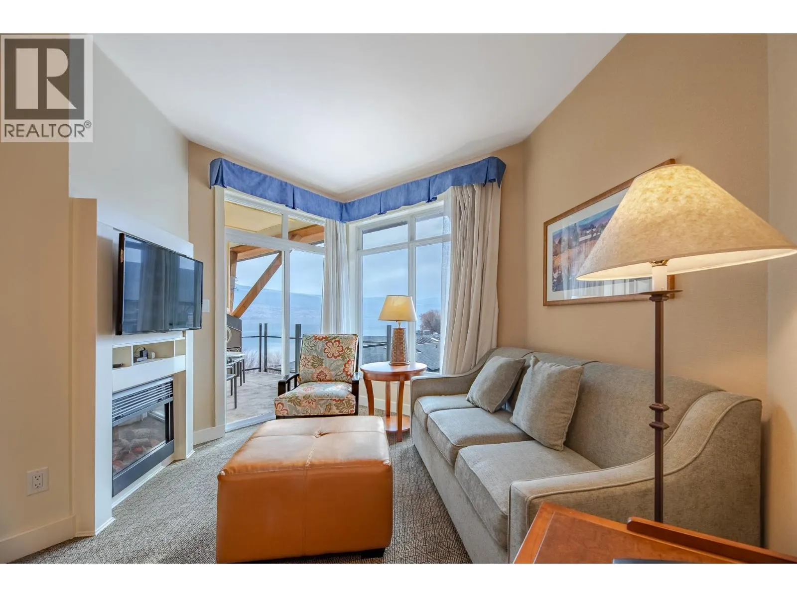 13011 LAKESHORE Drive Unit# 352