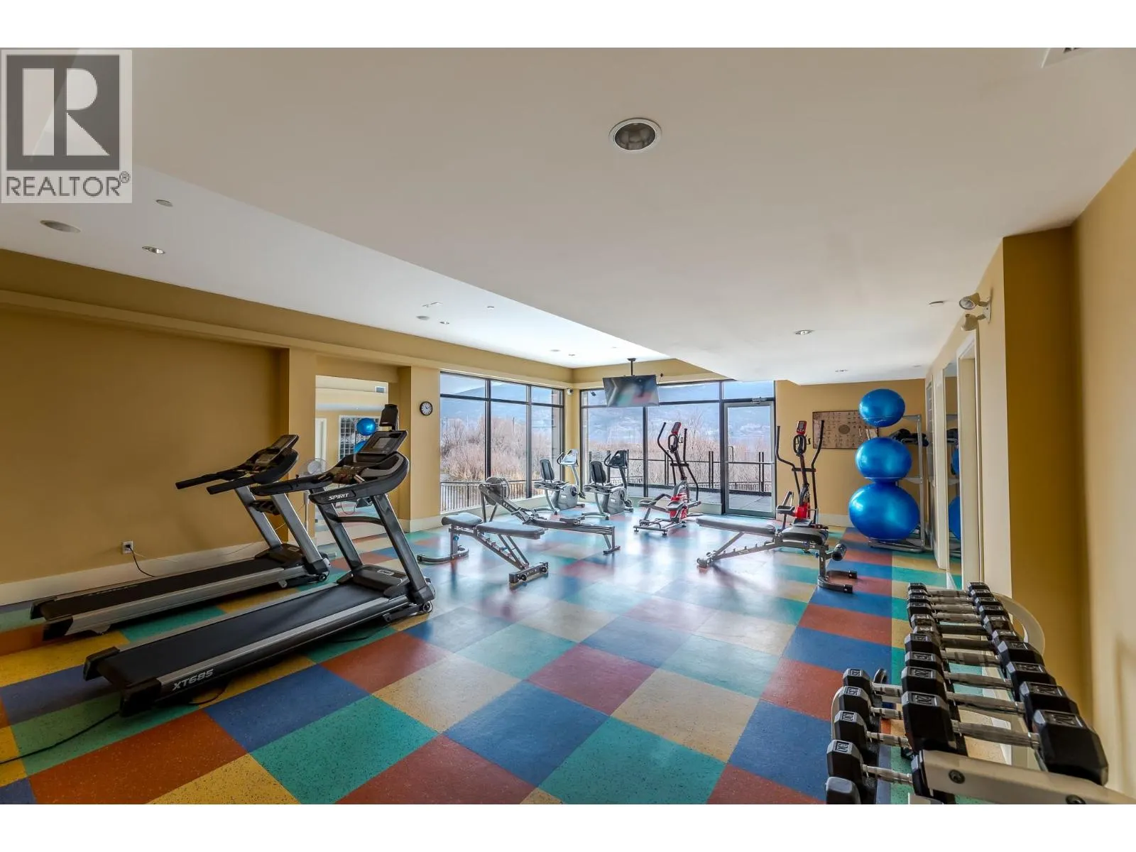 13011 LAKESHORE Drive Unit# 352