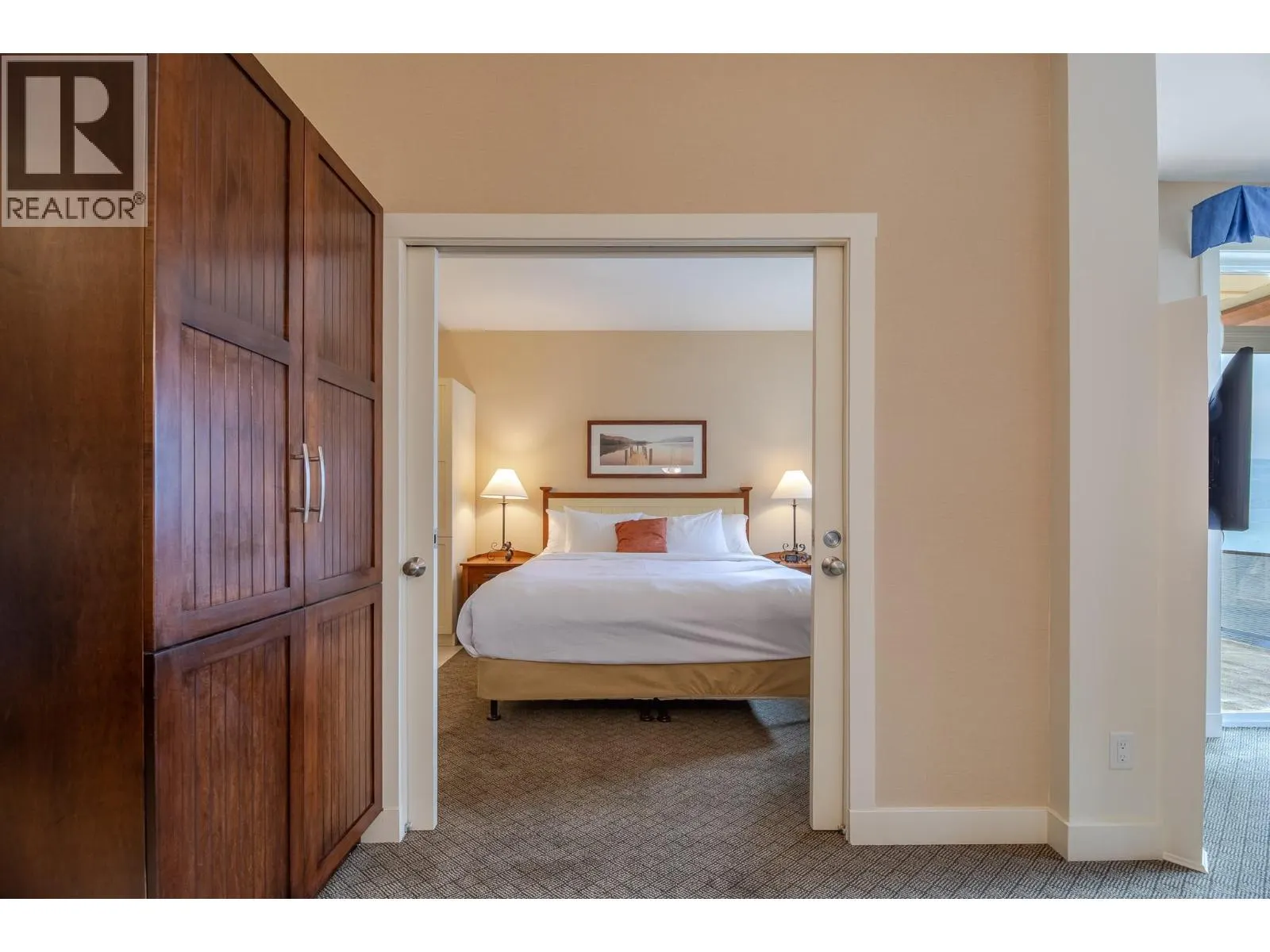 13011 LAKESHORE Drive Unit# 352
