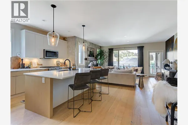 1349 Rocky Point Drive Unit# 5