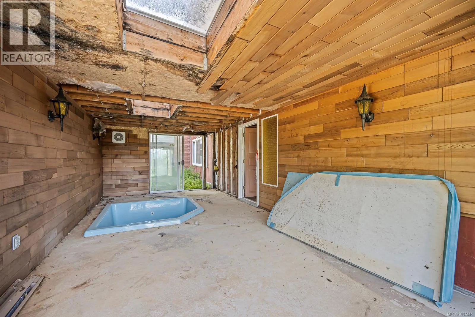 2300 Fowler Rd