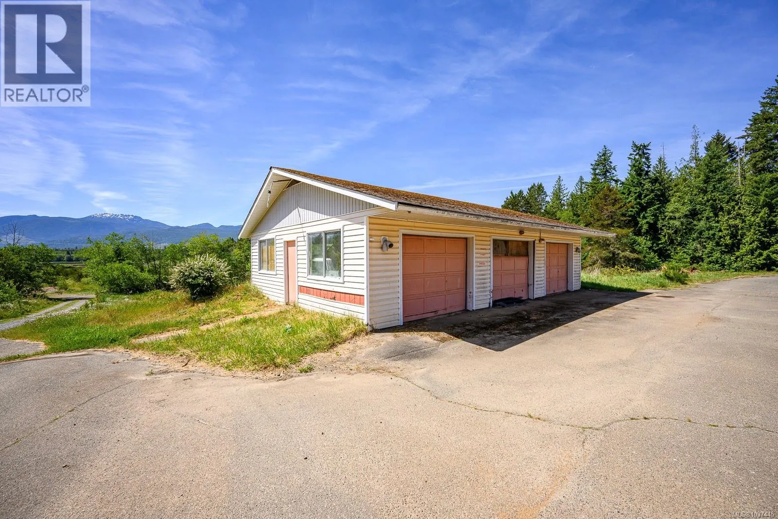 2300 Fowler Rd