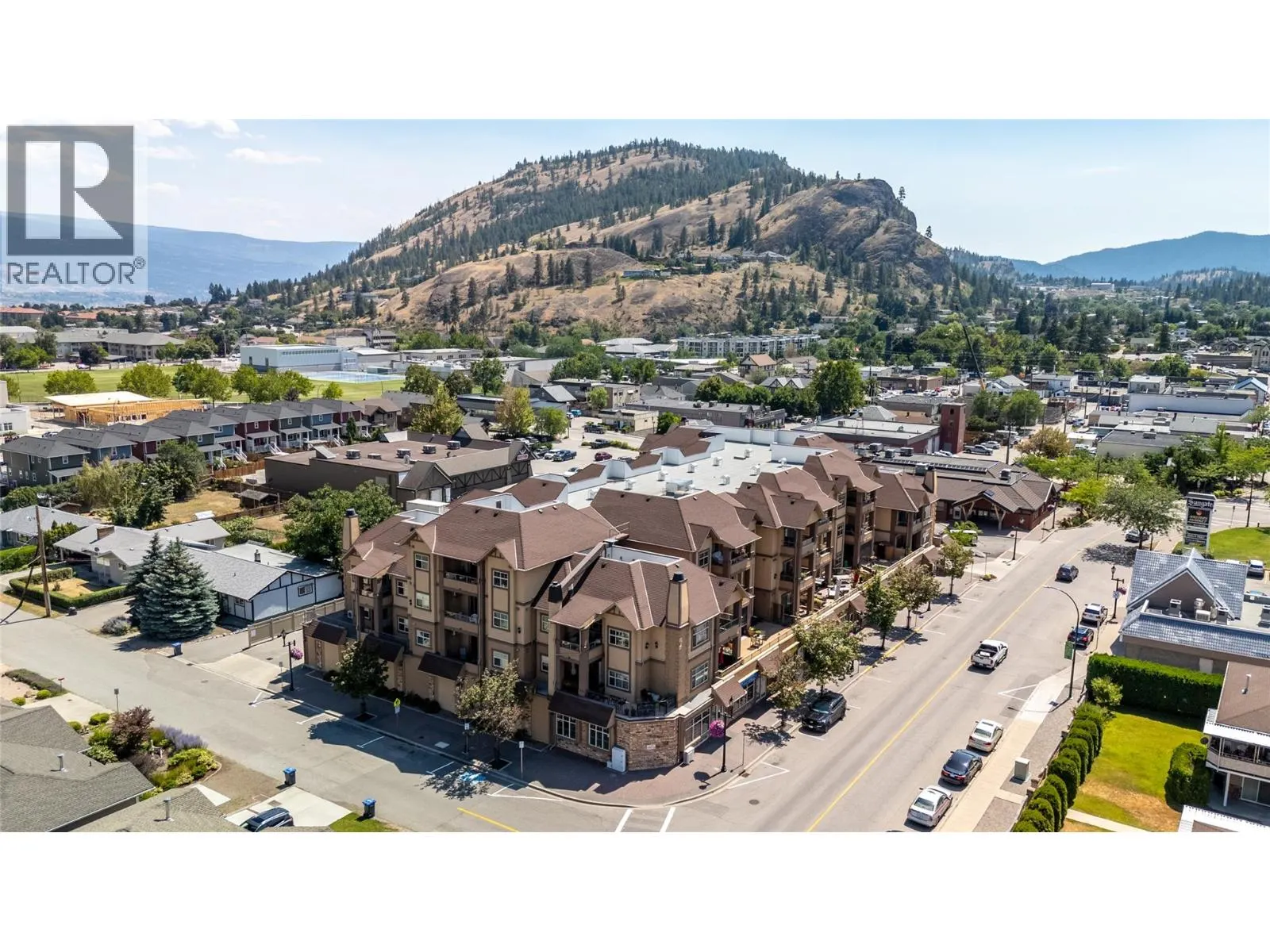13615 Victoria Road N Unit# 206