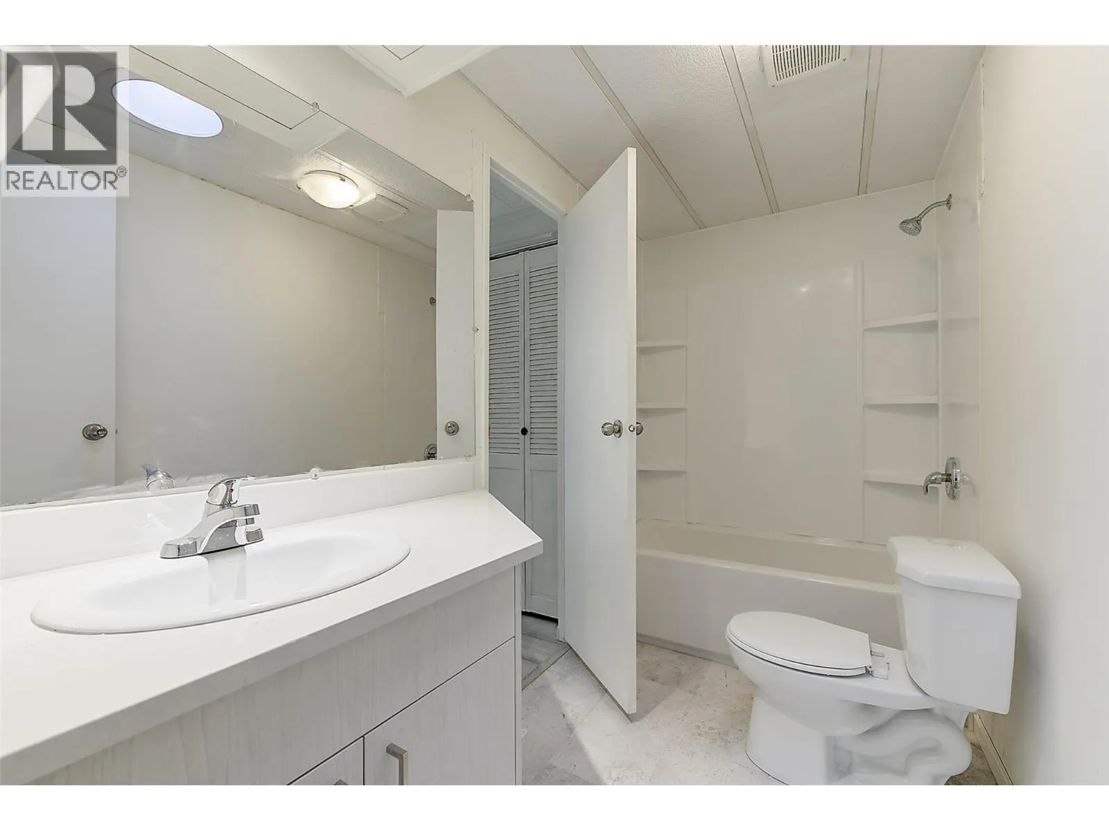 1880 Old Boucherie Road Unit# 148