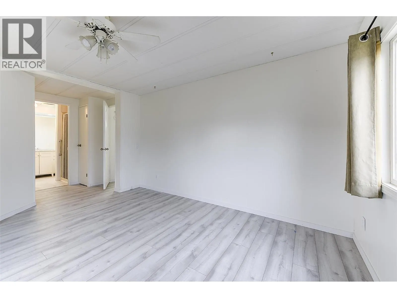 1880 Old Boucherie Road Unit# 148