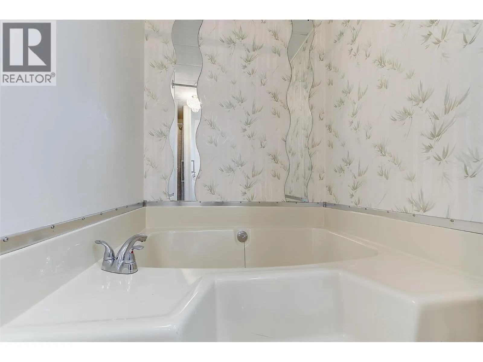 1880 Old Boucherie Road Unit# 148