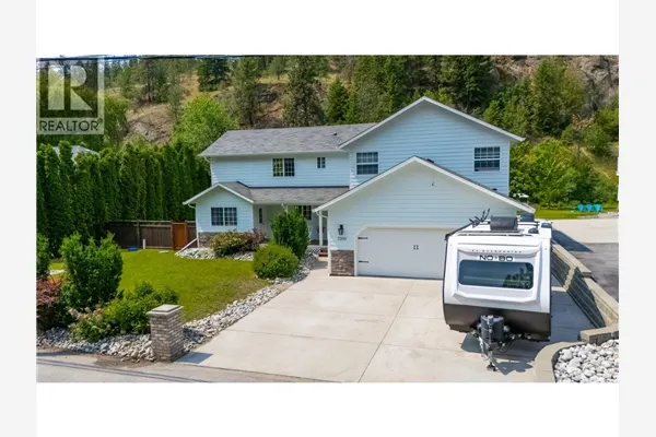 7200 VICTORIA Road S