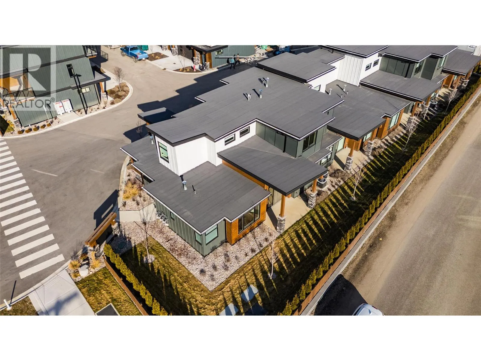 910 Lakeside Drive Unit# 401