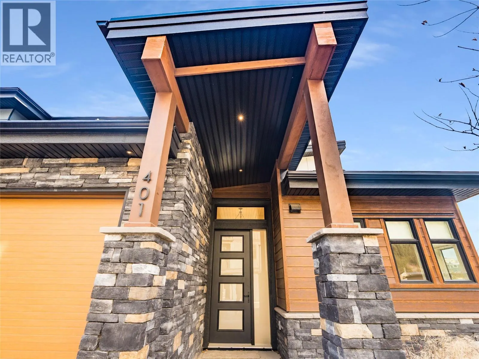 910 Lakeside Drive Unit# 401