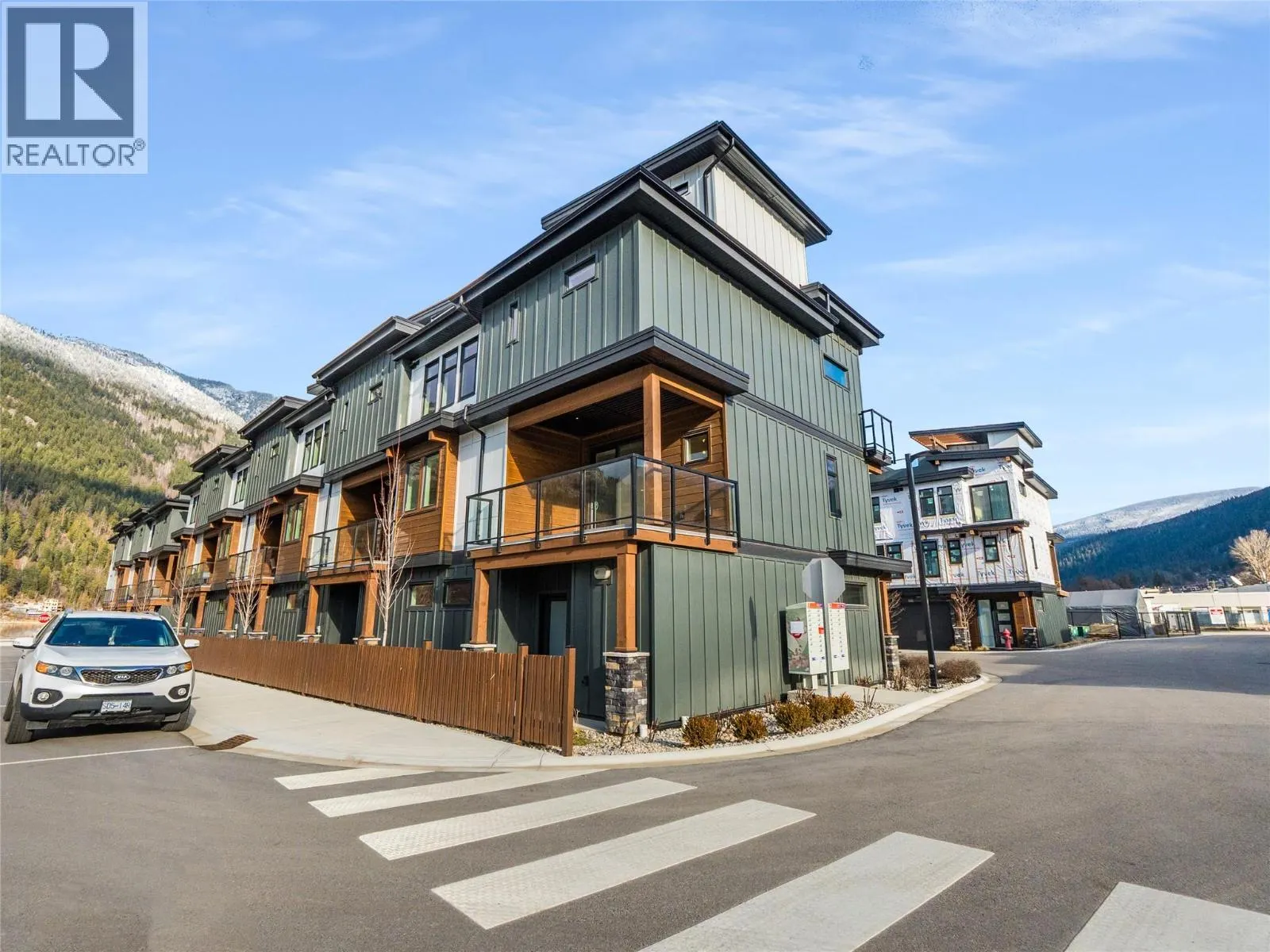 910 Lakeside Drive Unit# 107
