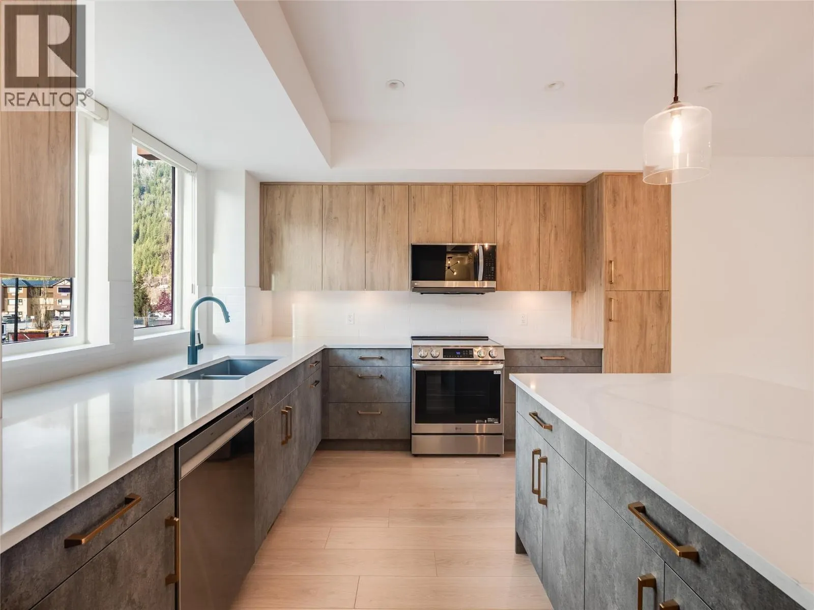 910 Lakeside Drive Unit# 107