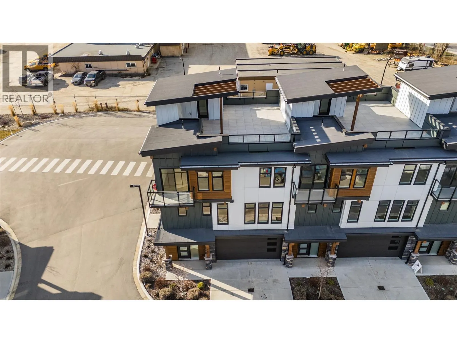 910 Lakeside Drive Unit# 107
