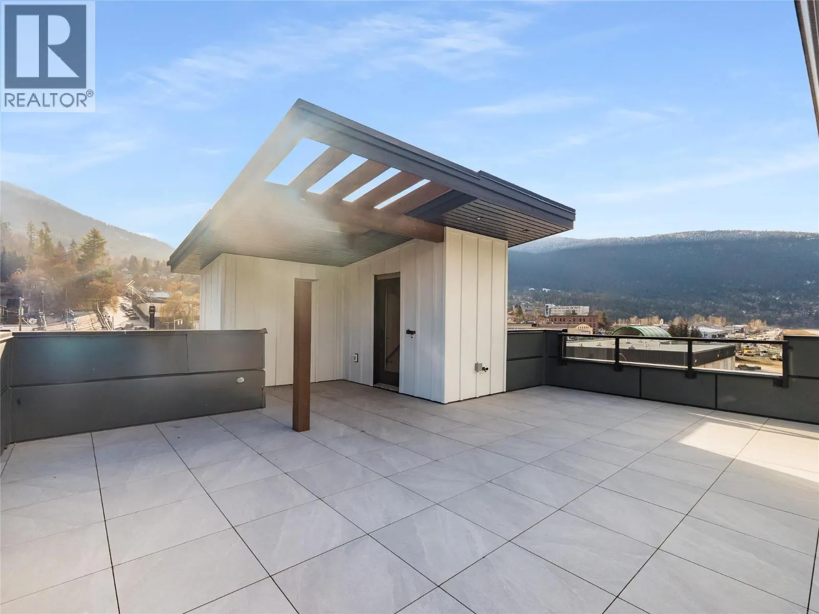 910 Lakeside Drive Unit# 107