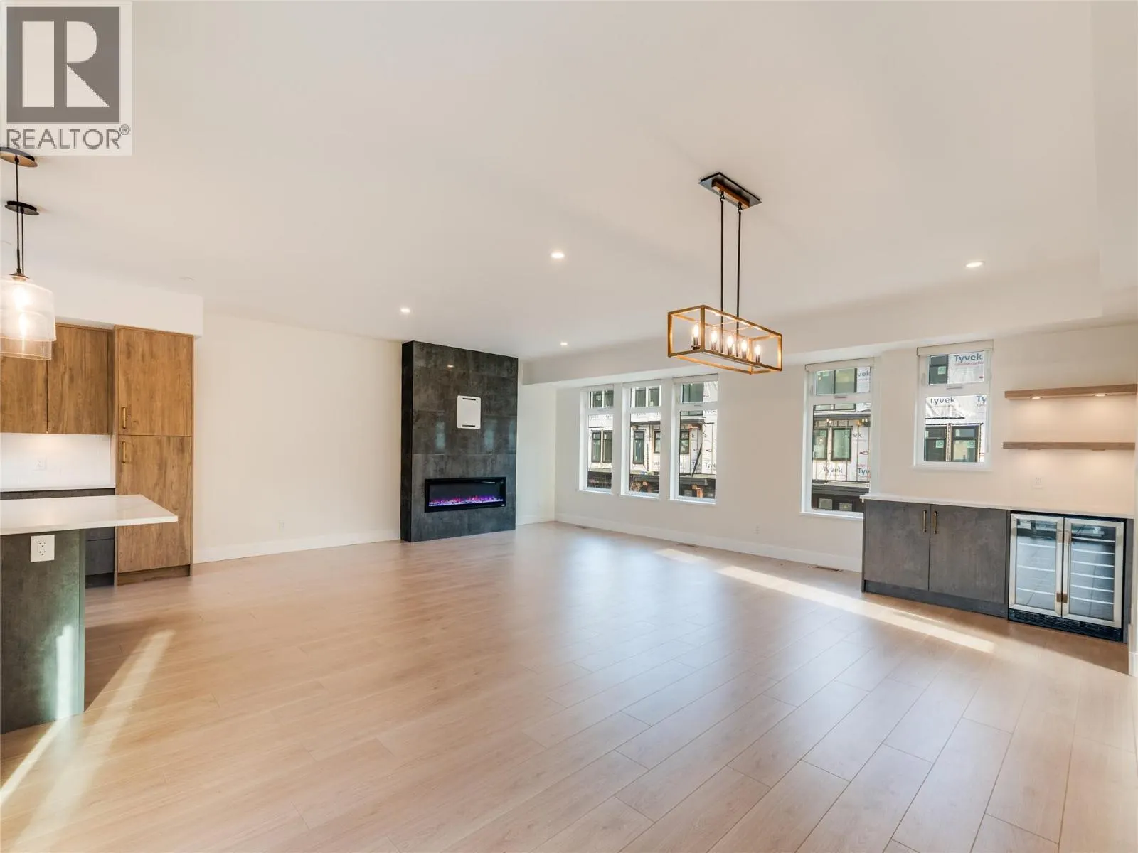 910 Lakeside Drive Unit# 107